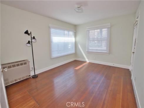 228  12th  1113 Olive Av  Street, Huntington Beach, CA