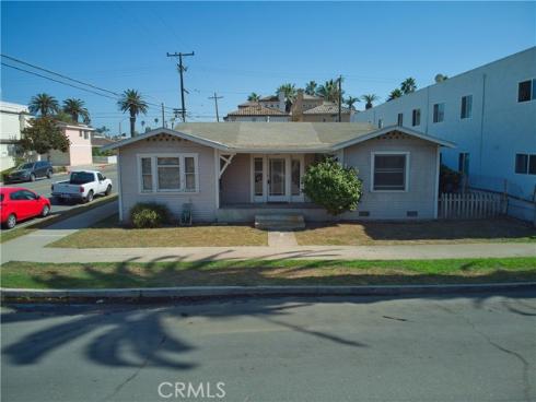 228  12th  1113 Olive Av  Street, Huntington Beach, CA