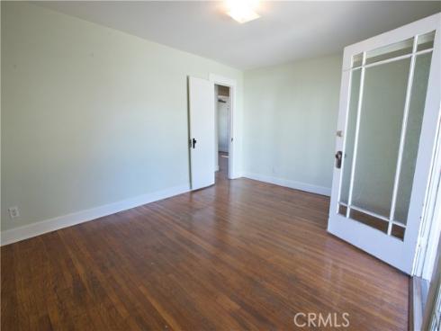 228  12th  1113 Olive Av  Street, Huntington Beach, CA