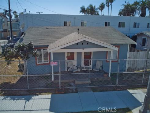 1111 Olive A & B Avenue, Huntington Beach, CA