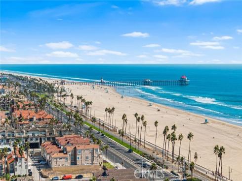 304  Goldenwest Street  , Huntington Beach, CA