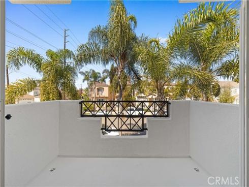 204  Lincoln Ave  , Huntington Beach, CA