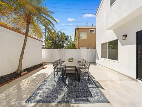 204  Lincoln Ave  , Huntington Beach, CA