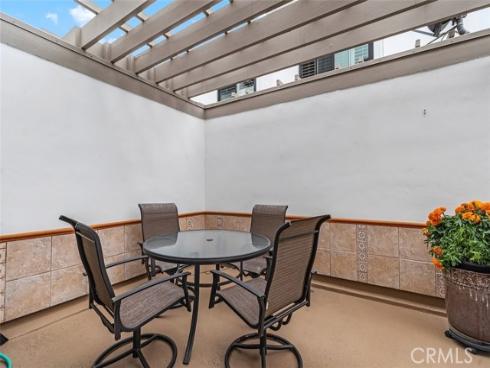 19451  Pompano Lane  110  Lane, Huntington Beach, CA