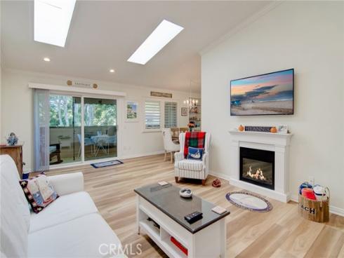 8788  Coral Springs  203 H  Court, Huntington Beach, CA