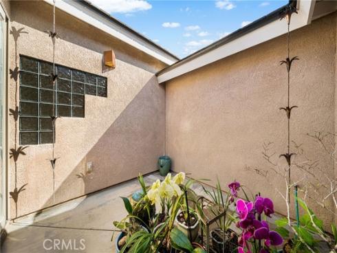 5862  Raphael  , Huntington Beach, CA