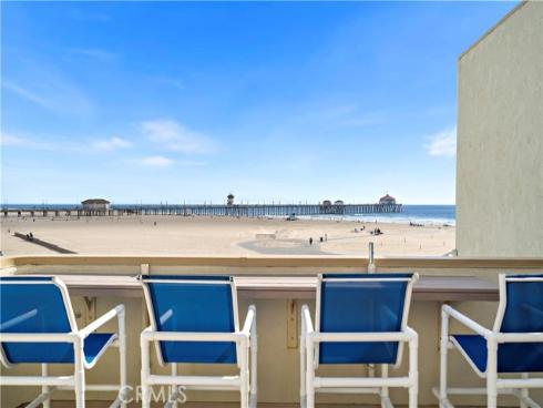 711 Pacific Coast 330 , Huntington Beach, CA
