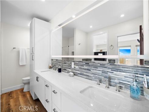 711 Pacific Coast 330 , Huntington Beach, CA