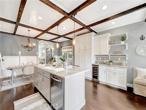 621  8th   Street, Huntington Beach, CA