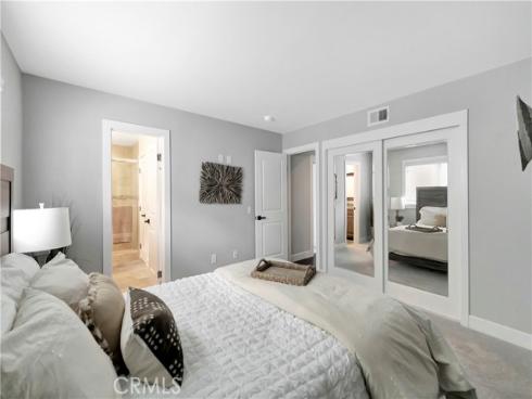 621  8th   Street, Huntington Beach, CA