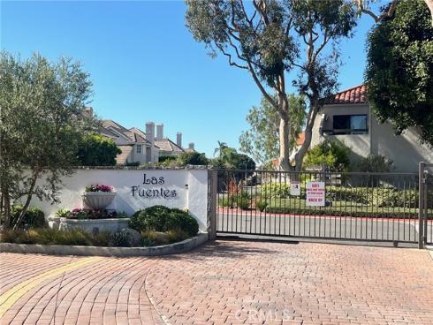 16083  Crete  , Huntington Beach, CA