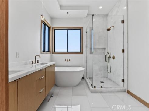 1828  Pine  , Huntington Beach, CA