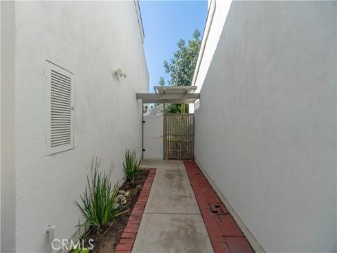 19748  Shorecliff  , Huntington Beach, CA