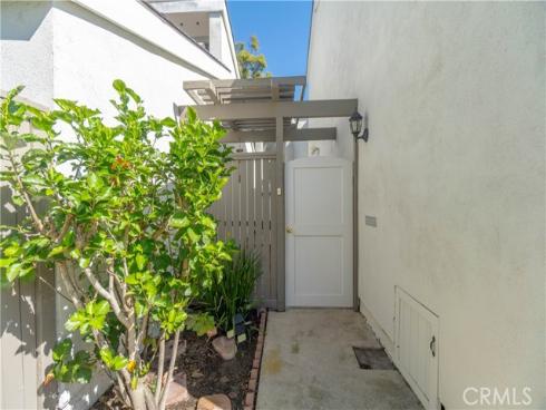 19748  Shorecliff  , Huntington Beach, CA