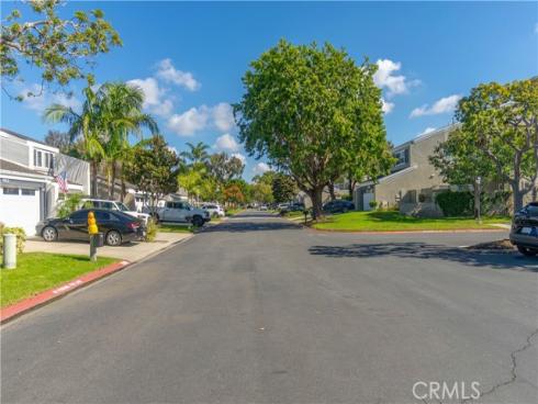 19748  Shorecliff  , Huntington Beach, CA