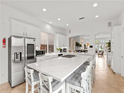 513  Pecan Ave  , Huntington Beach, CA