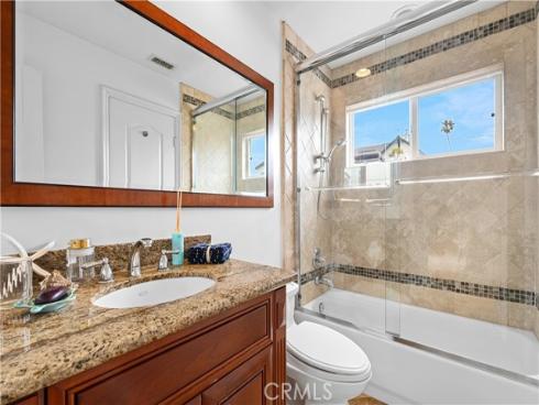 513  Pecan Ave  , Huntington Beach, CA