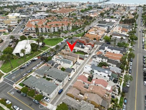 513  Pecan Ave  , Huntington Beach, CA