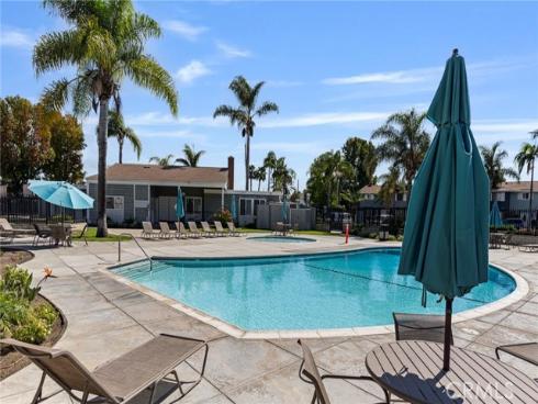 9831 Continental Dr. , Huntington Beach, CA