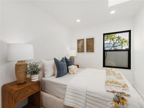 17231  Lido Ln  , Huntington Beach, CA