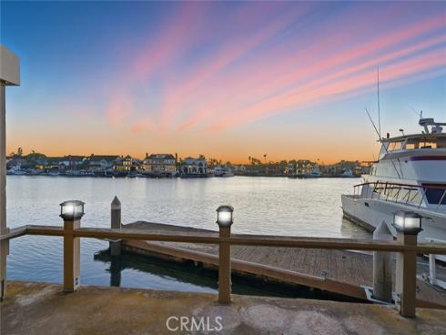 16611  Carousel   Lane, Huntington Beach, CA