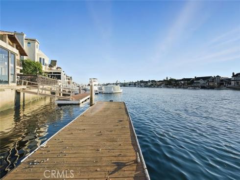 16611  Carousel   Lane, Huntington Beach, CA