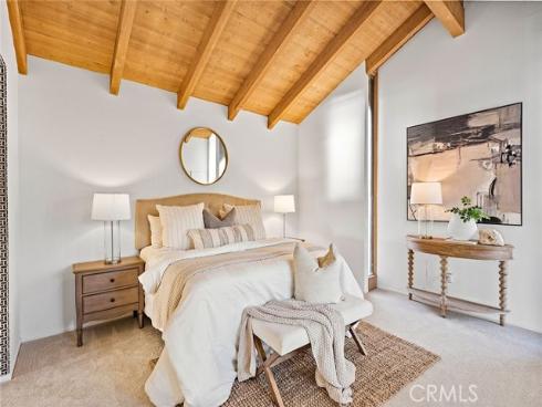 16611  Carousel   Lane, Huntington Beach, CA