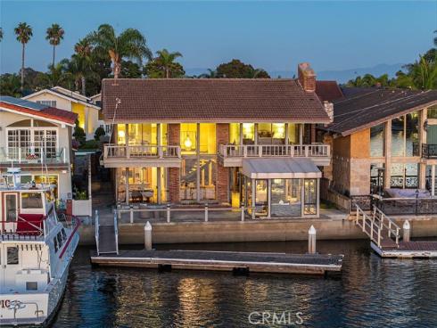 16611  Carousel   Lane, Huntington Beach, CA