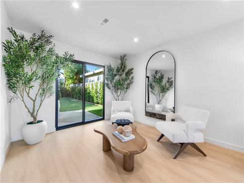 19321  Manor Point   Circle, Huntington Beach, CA