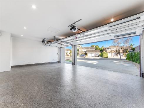 19321  Manor Point   Circle, Huntington Beach, CA