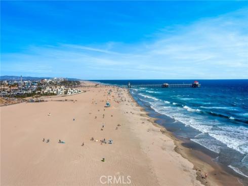 7993  Aldea   Circle, Huntington Beach, CA