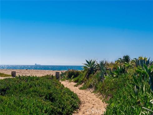 7993  Aldea   Circle, Huntington Beach, CA