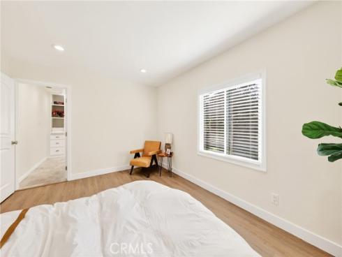 302  Cleveland  , Huntington Beach, CA