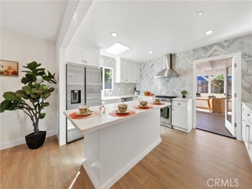 302  Cleveland  , Huntington Beach, CA