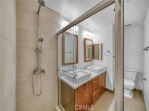 2000  Pacific Coast Hwy  309 , Huntington Beach, CA