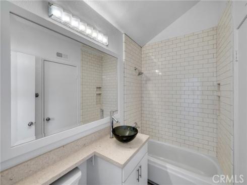 2000  Pacific Coast Hwy  309 , Huntington Beach, CA