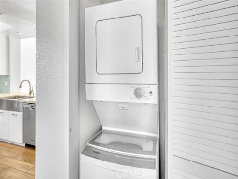 2000  Pacific Coast Hwy  309 , Huntington Beach, CA