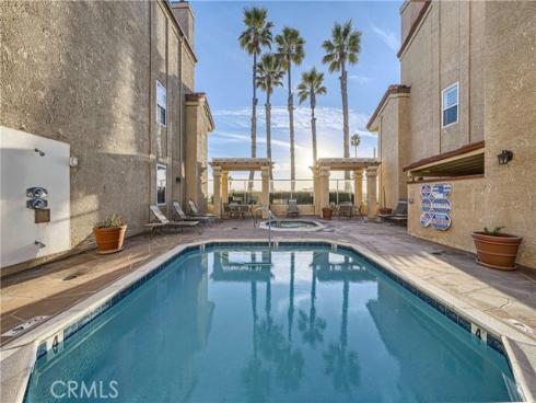 2000  Pacific Coast Hwy  309 , Huntington Beach, CA