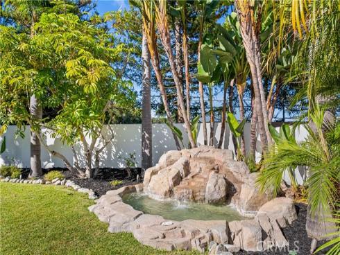 19731  Estate Circle  , Huntington Beach, CA