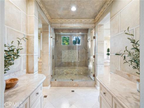 19731  Estate Circle  , Huntington Beach, CA