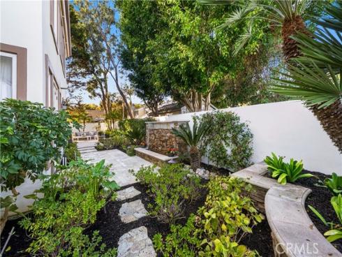 19731  Estate Circle  , Huntington Beach, CA
