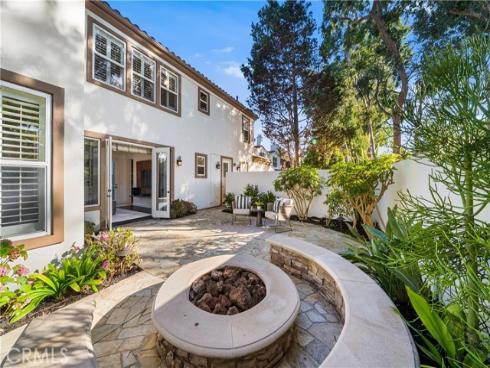 19731  Estate Circle  , Huntington Beach, CA