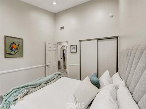 7262  Yellowtail Drive #206  , Huntington Beach, CA