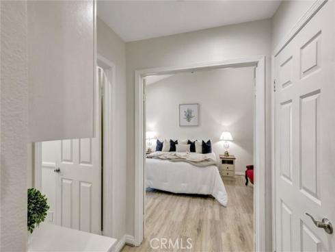 7262  Yellowtail Drive #206  , Huntington Beach, CA