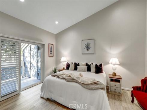 7262  Yellowtail Drive #206  , Huntington Beach, CA