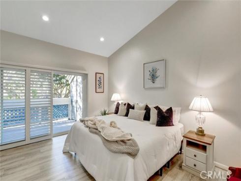 7262  Yellowtail Drive #206  , Huntington Beach, CA