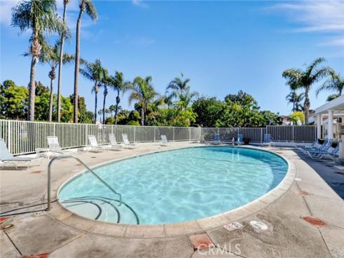 7262  Yellowtail Drive #206  , Huntington Beach, CA