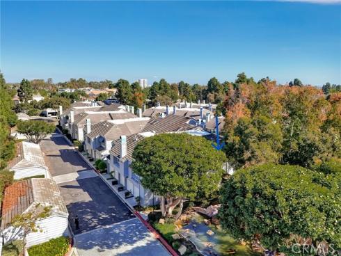 7262  Yellowtail Drive #206  , Huntington Beach, CA