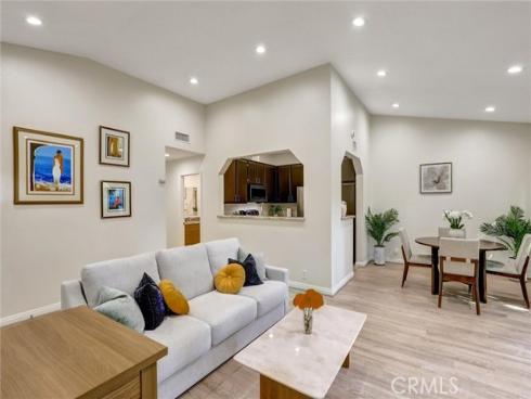 7262  Yellowtail Drive #206  , Huntington Beach, CA