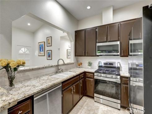 7262  Yellowtail Drive #206  , Huntington Beach, CA